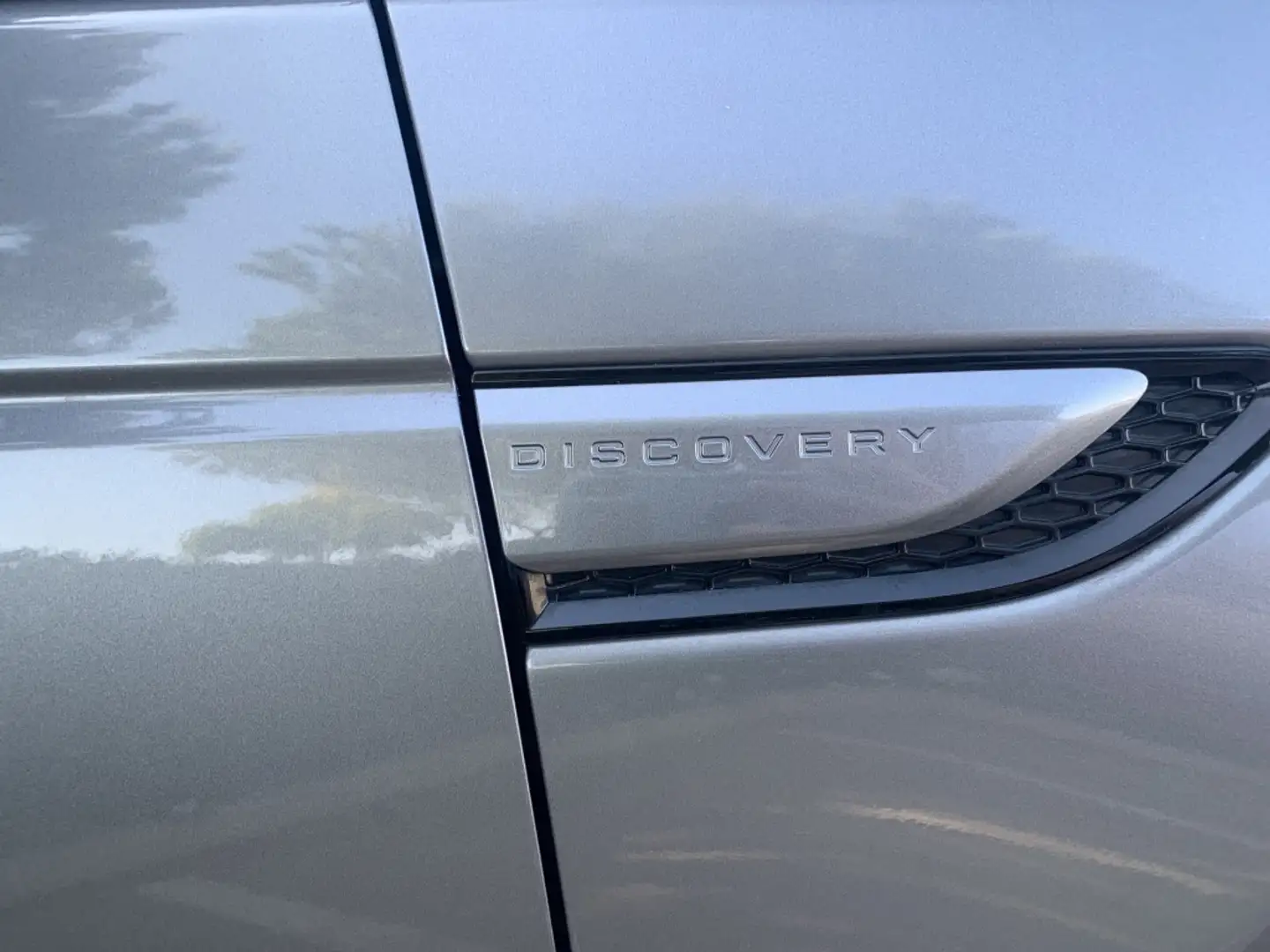 Land Rover Discovery Sport 2.0TD4 HSE AWD Auto 180 - 2