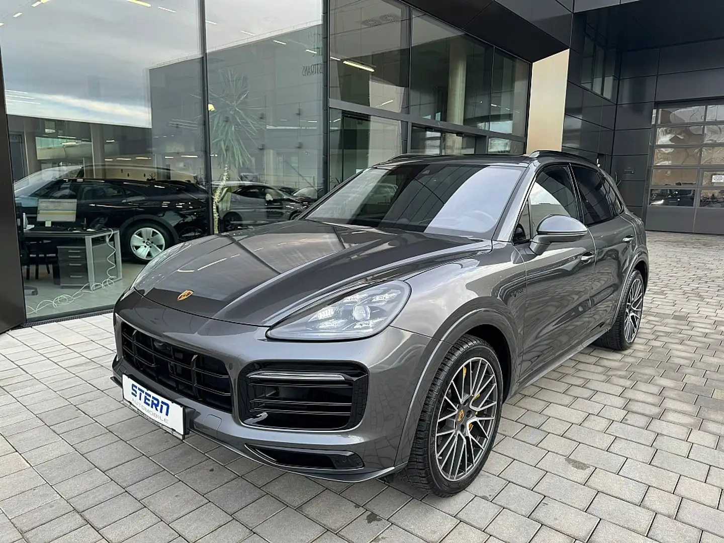 Porsche Cayenne III E-Hybrid PHEV *VOLL VOLL*CARBON*KERAMIK* Grau - 1