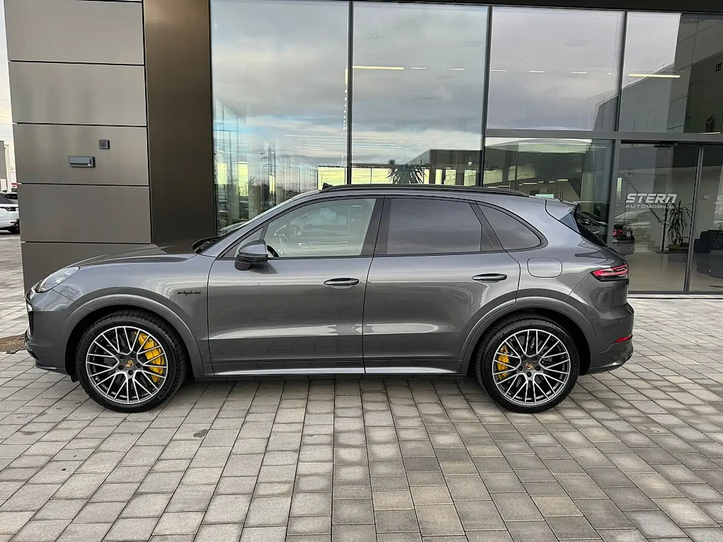 Porsche Cayenne III E-Hybrid PHEV *VOLL VOLL*CARBON*KERAMIK* Grau - 2