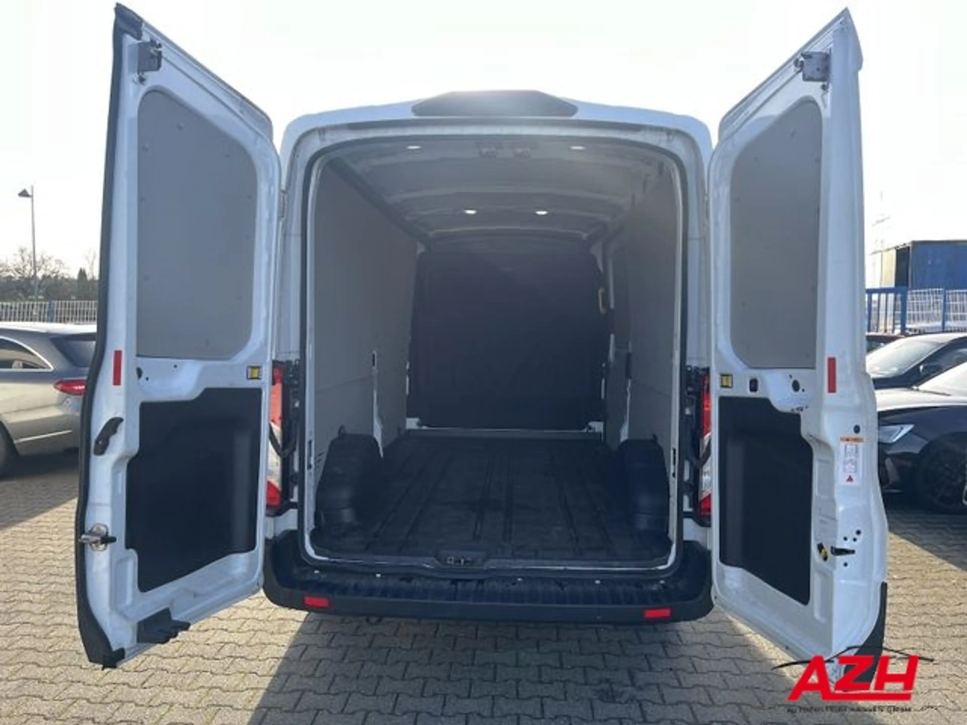 Ford Transit Kasten L3H2 Trend 2.0 TDCI, EURO 6 — photo 7