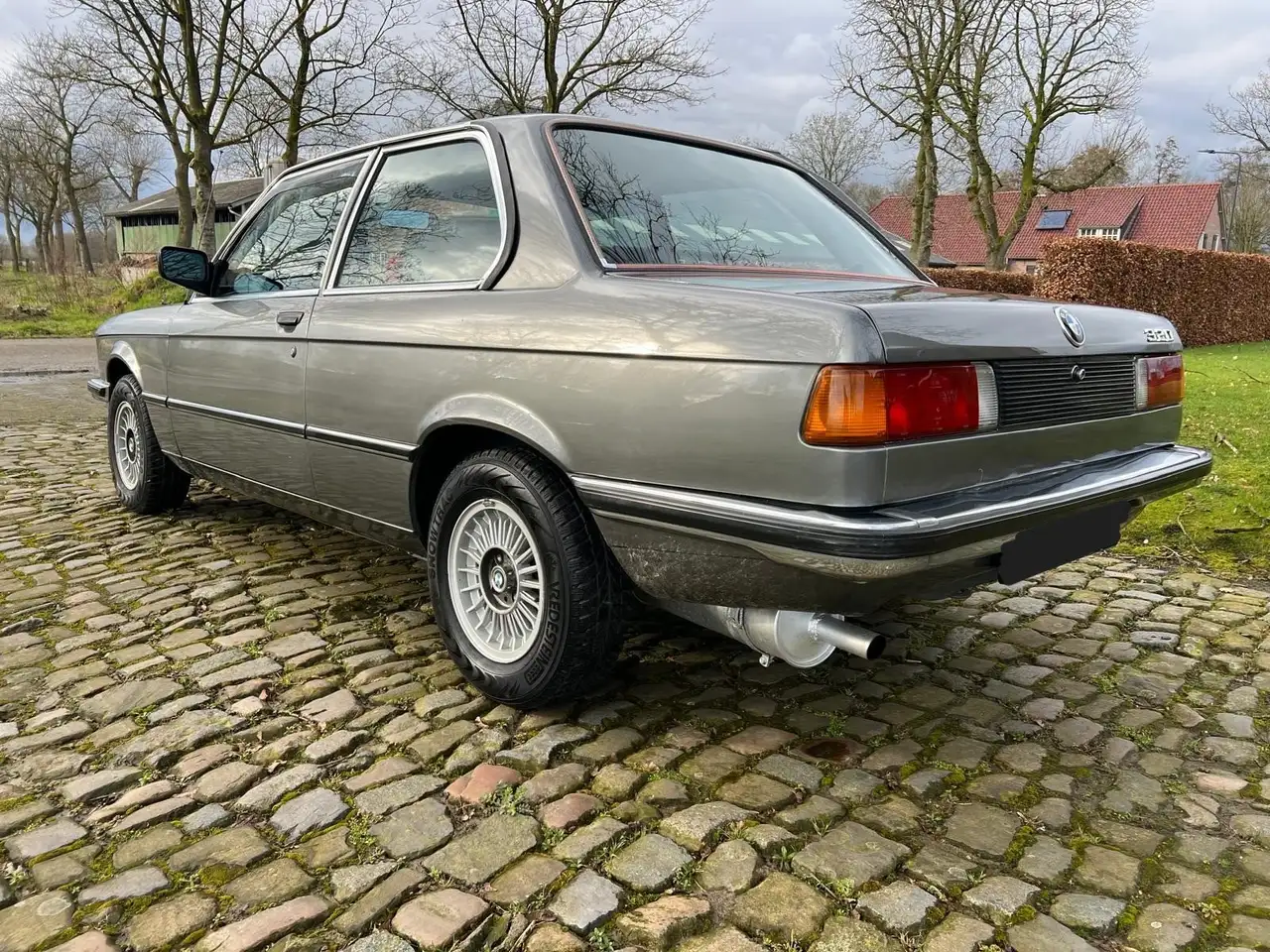 BMW 320 E21, foto 3