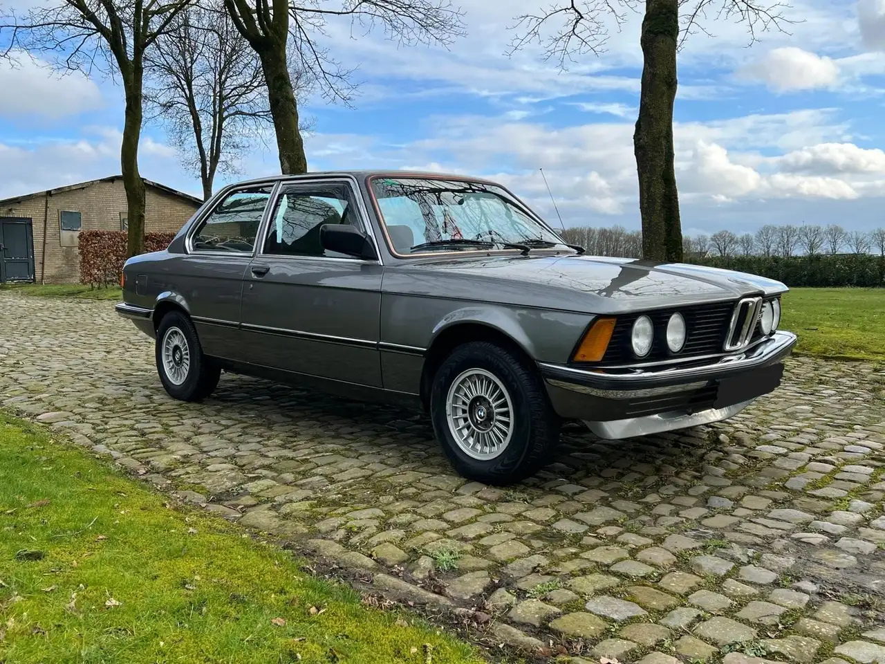 BMW 320 E21, foto 7