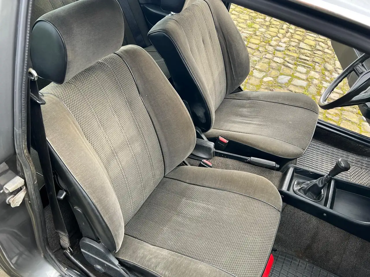 BMW 320 E21, foto 12