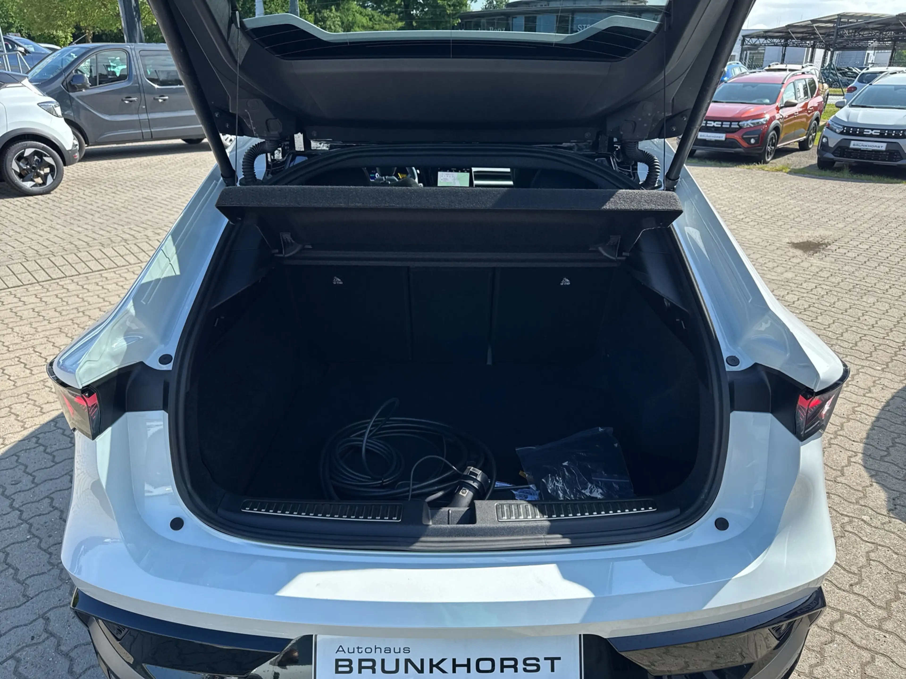 Renault Rafale Plug-in Hybrid 300 4x4 Esprit Alpine GJR+Pano-Dach — photo 15