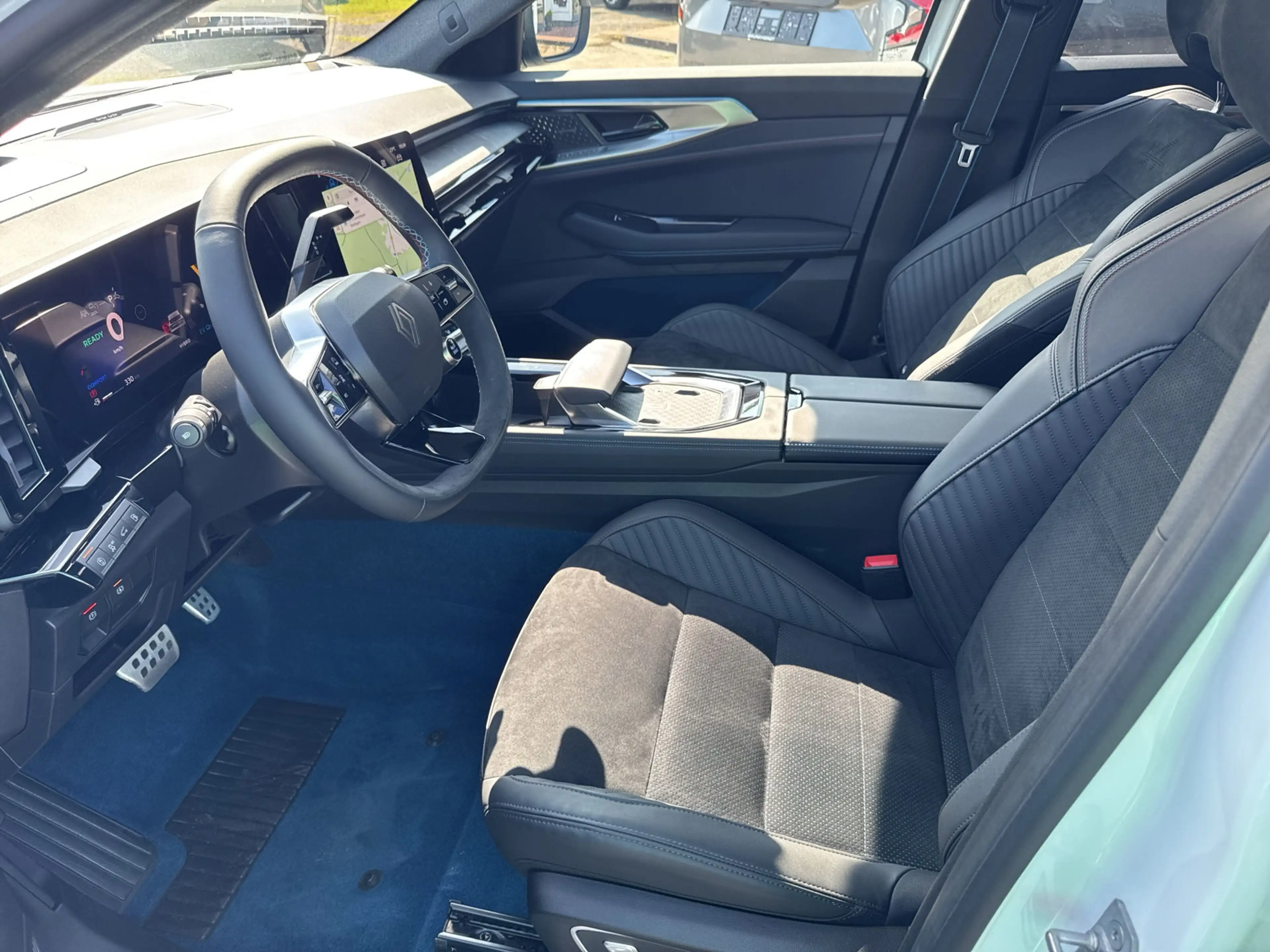 Renault Rafale Plug-in Hybrid 300 4x4 Esprit Alpine GJR+Pano-Dach — photo 5