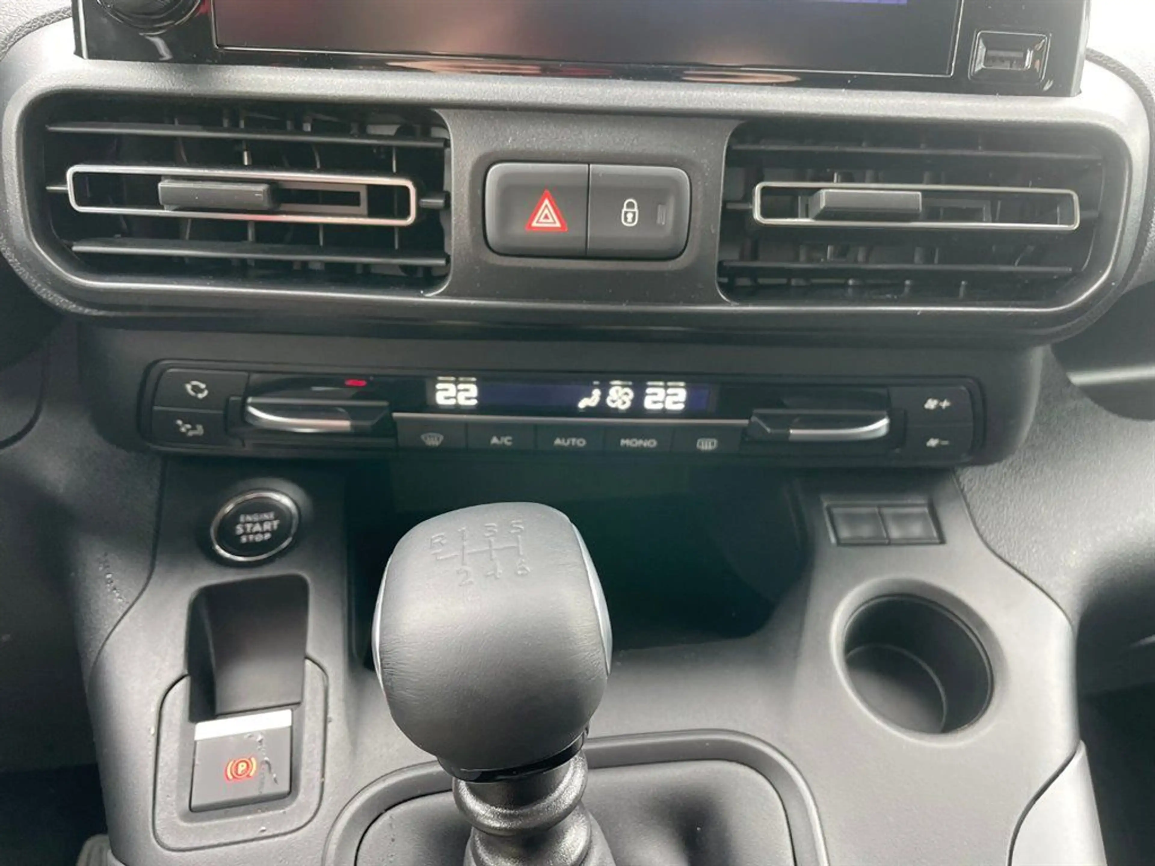 Toyota Proace City Verso L1 1,5 D-4D 130 Family — photo 14