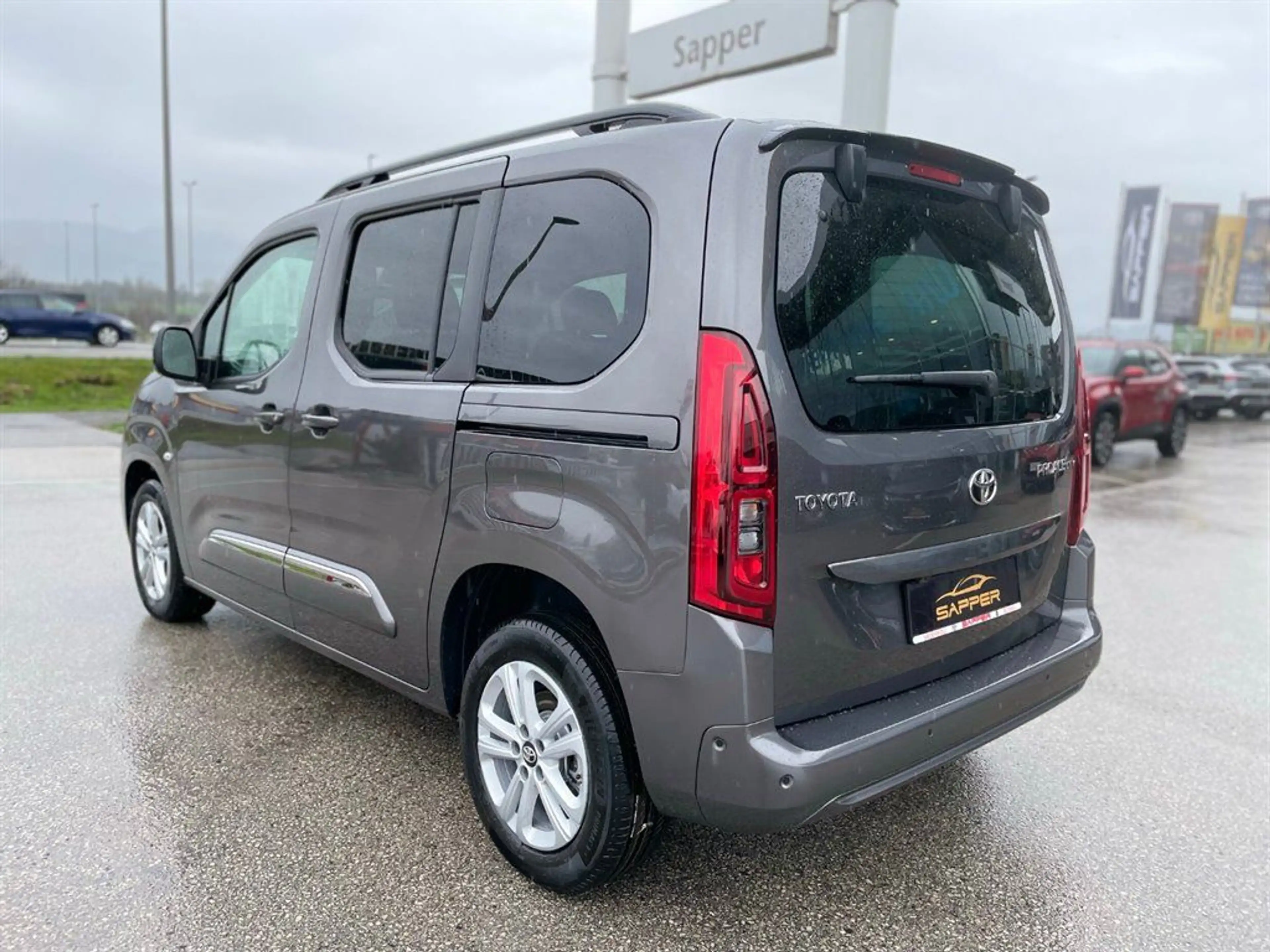 Toyota Proace City Verso L1 1,5 D-4D 130 Family — photo 7