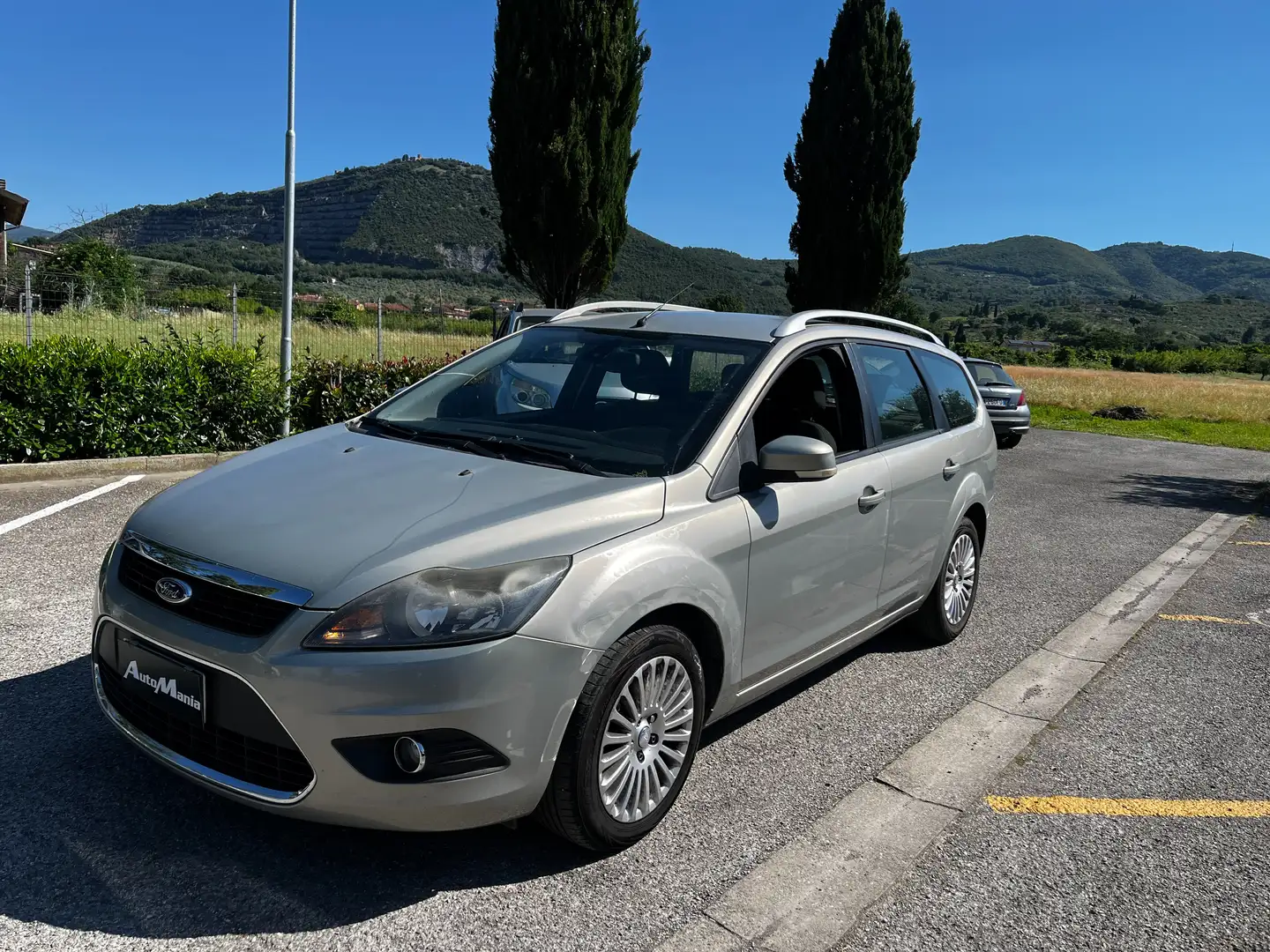 Ford Focus Focus Style Wagon 1.6 tdci 90cv GANCIO DI TRAINO - 1