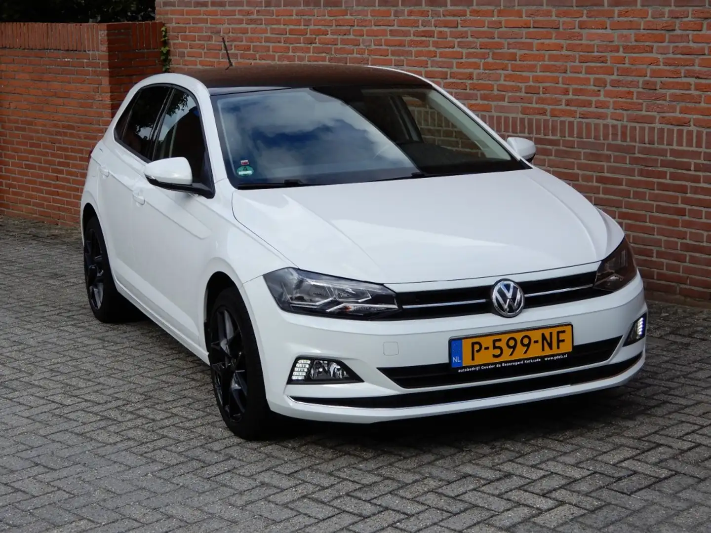 Volkswagen Polo 1.0 TSI COMF.L. BUS. Blanc - 1