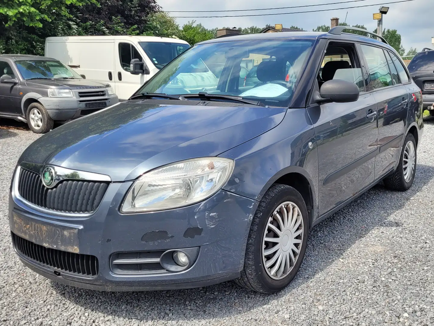Skoda Fabia SW 1.2i AIRCO TREKHAAK 2009 !! EERST LEZEN !! Gris - 1