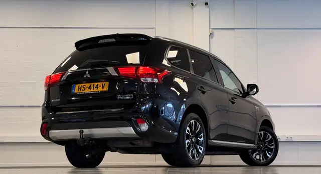 Mitsubishi Outlander view 7