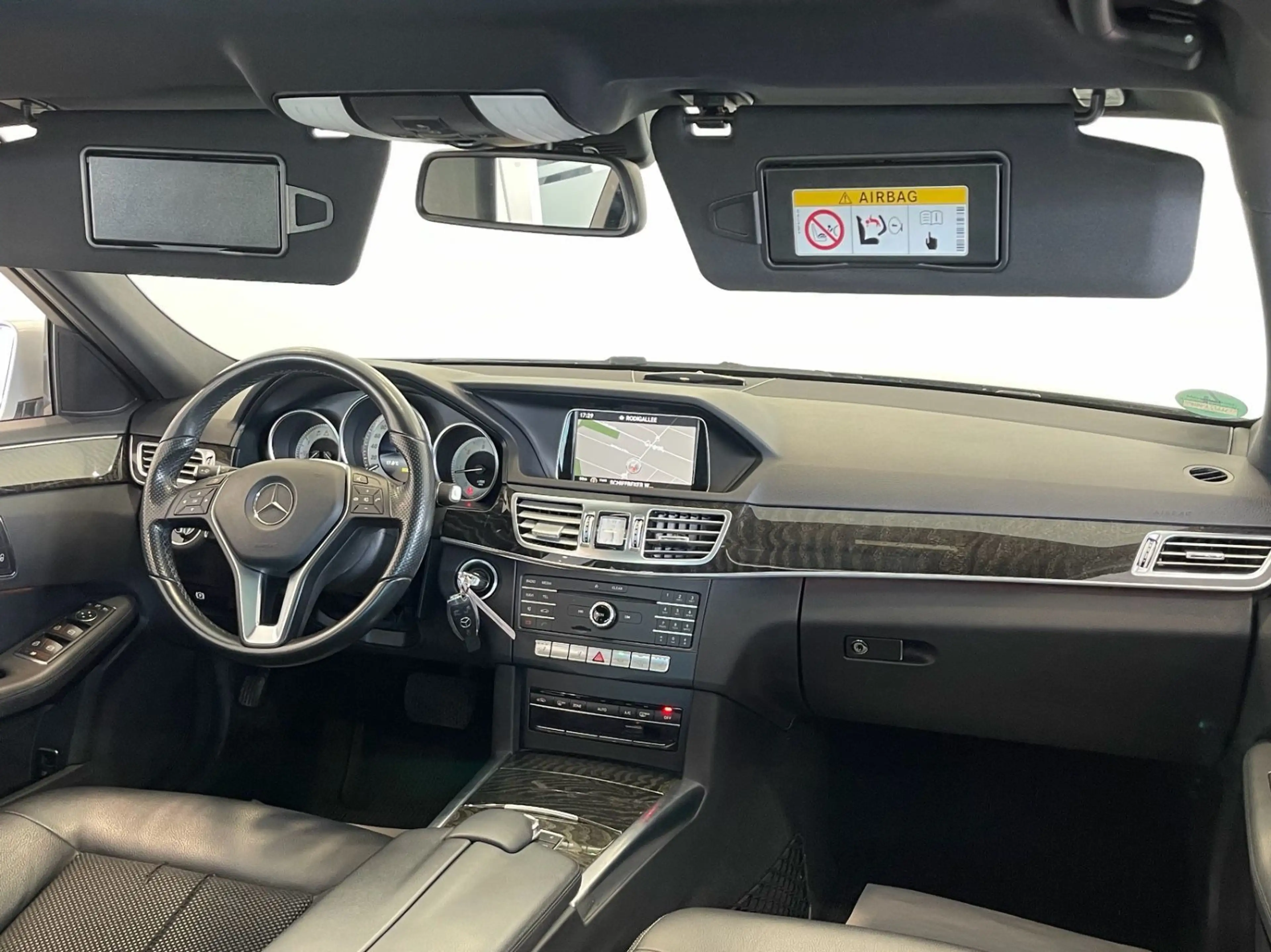 Mercedes-Benz E 250 T BlueTec 4Matic Avantgarde|AHK|SHD|LED|F1 — photo 2