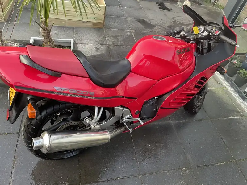 Suzuki RF 600 - foto 7