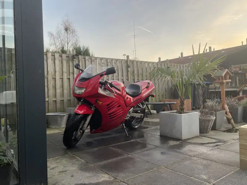 Suzuki RF 600 - foto 2