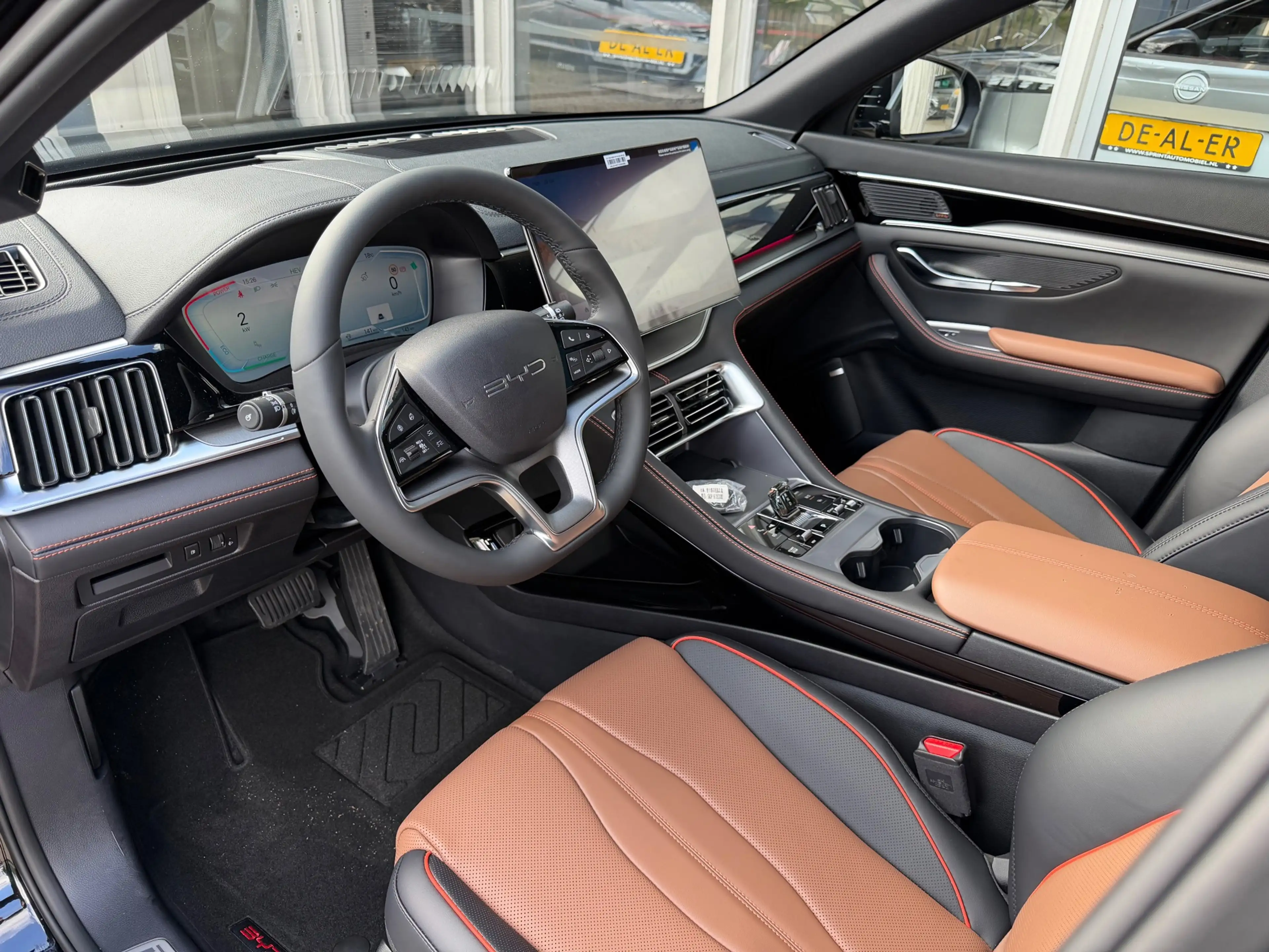 BYD Seal U 1.5 DM-i FWD Boost plug in hybride BRUIN LEDER — photo 6