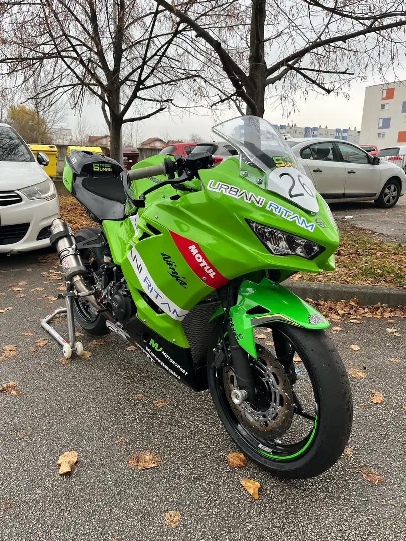Kawasaki Ninja 400 race/track bike NEW Зелёный - 1