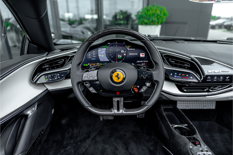 Ferrari SF90 Spider 4.0 V8 - Nieuwe Auto | Origineel NL | Lift | Full — photo 13