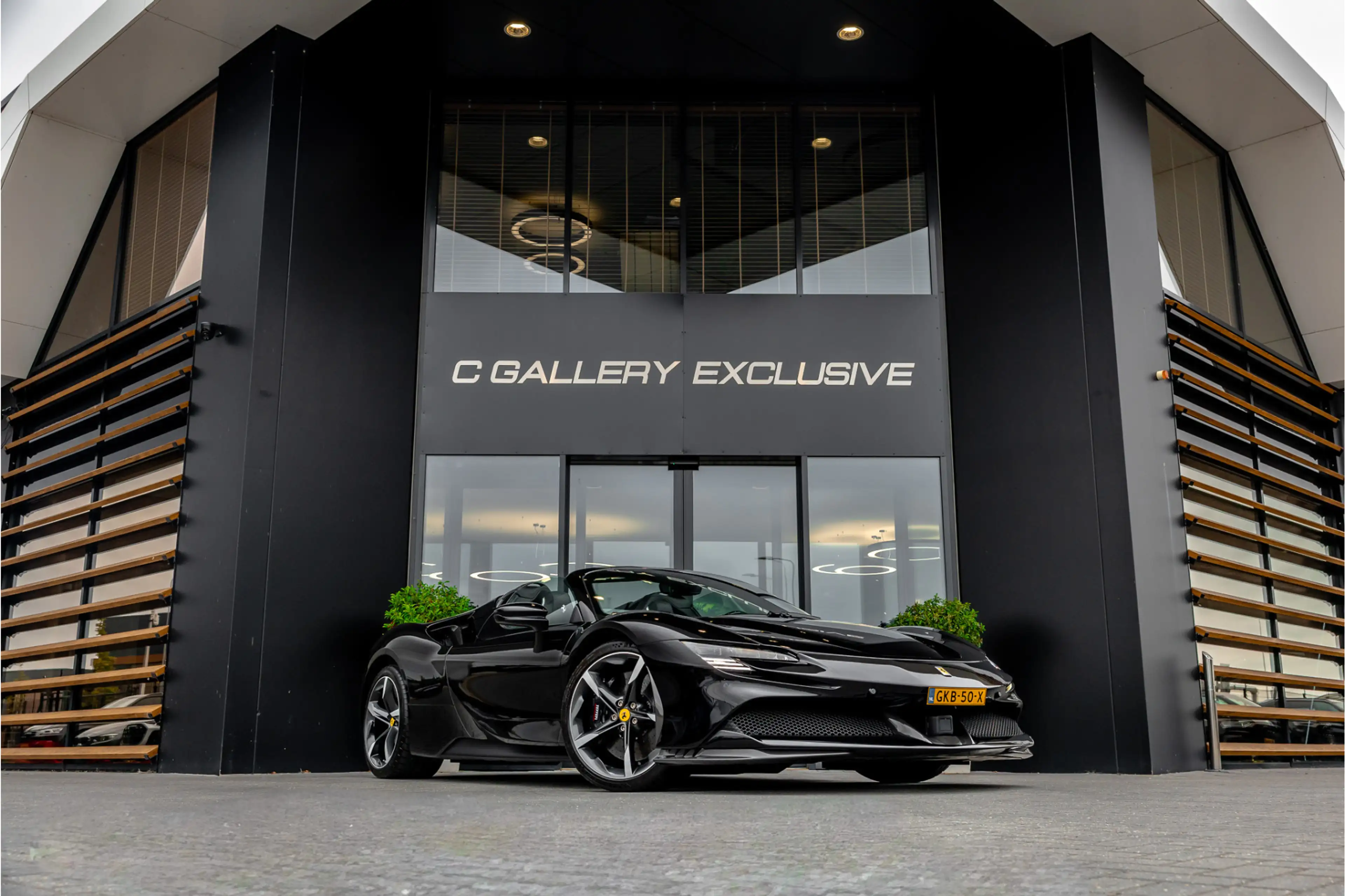 Ferrari SF90 Spider 4.0 V8 - Nieuwe Auto | Origineel NL | Lift | Full