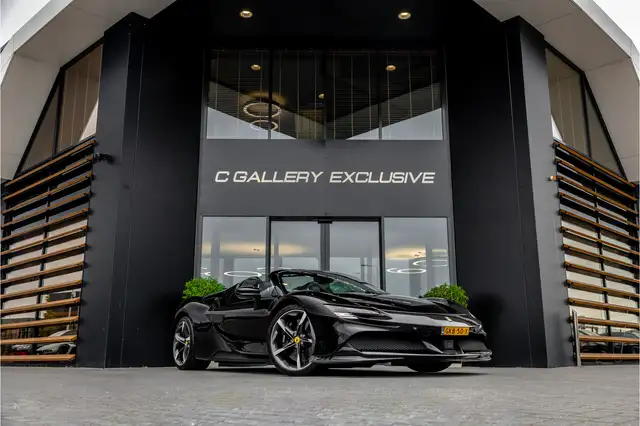 Ferrari SF90 Spider 4.0 V8 - Nieuwe Auto | Origineel NL | Lift | Full