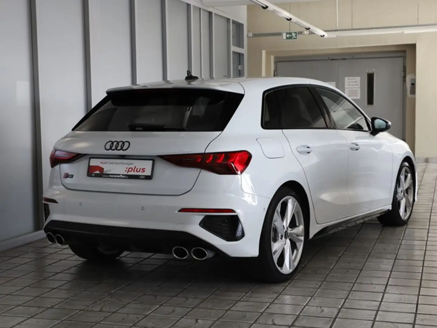 Audi S3 Sportback B&O Matrix LED Navi+ LM19 ACC Kamera Weiß - 2