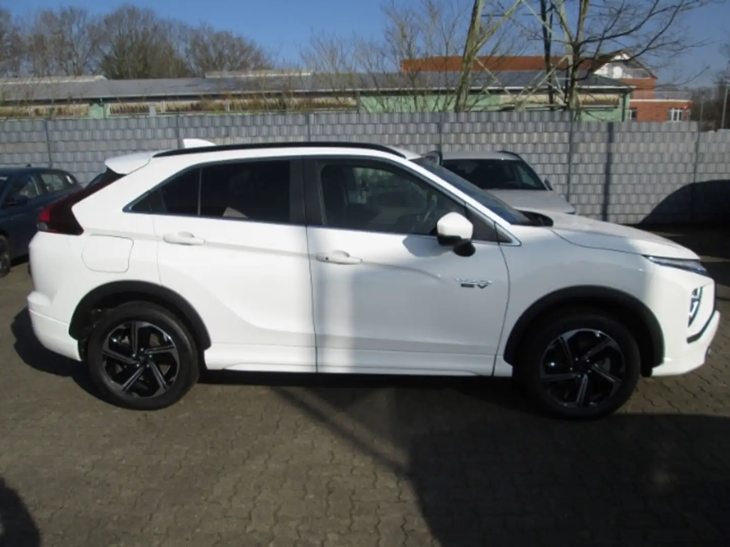 Mitsubishi Eclipse Cross Plus Select Black Hybrid 4WD 2.4 PHEV EU6d Soundsy Weiß - 2