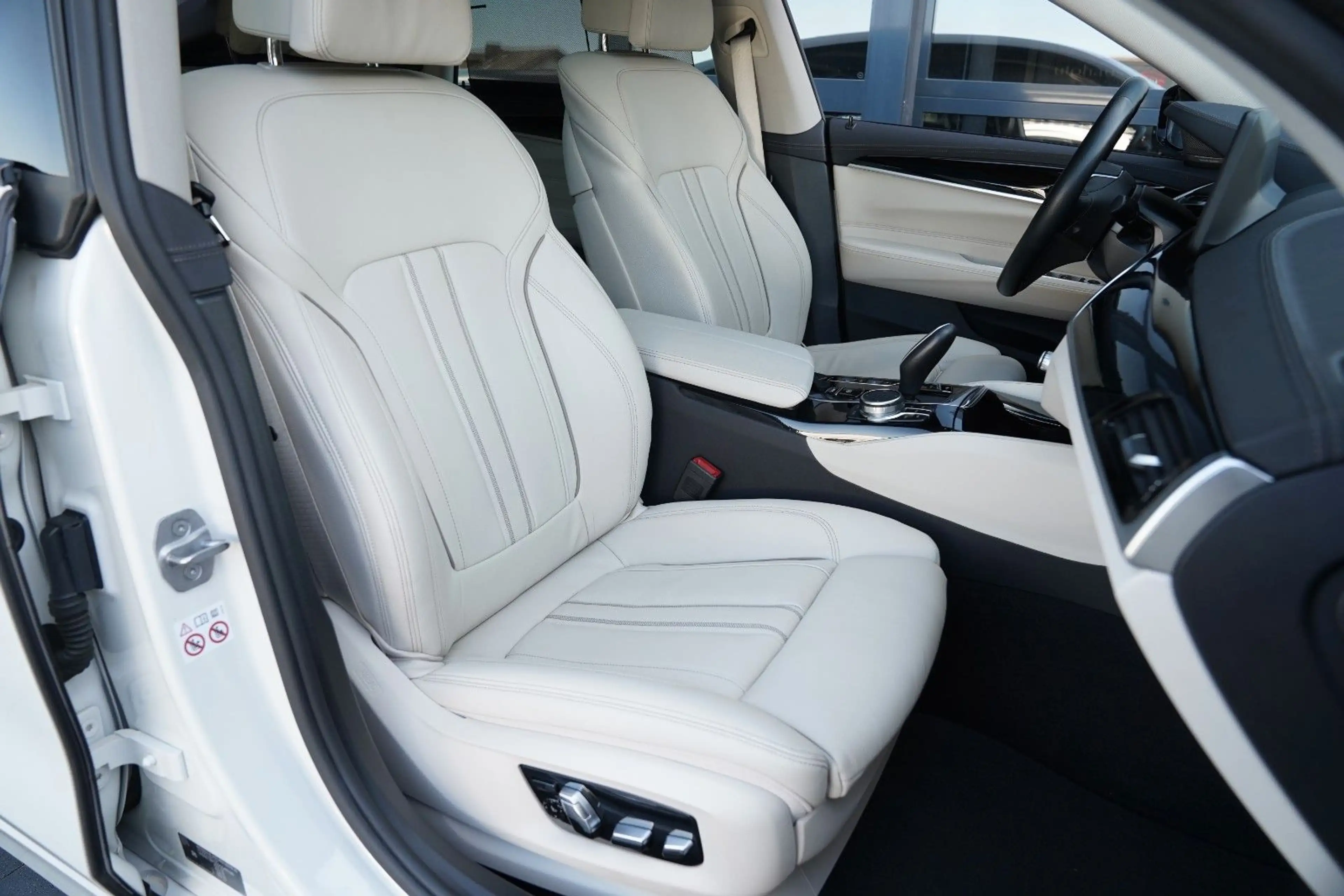 BMW 640 640 GT xD Luxury Luft-Laser-Pano-ACC-360-TV-StaH — photo 13