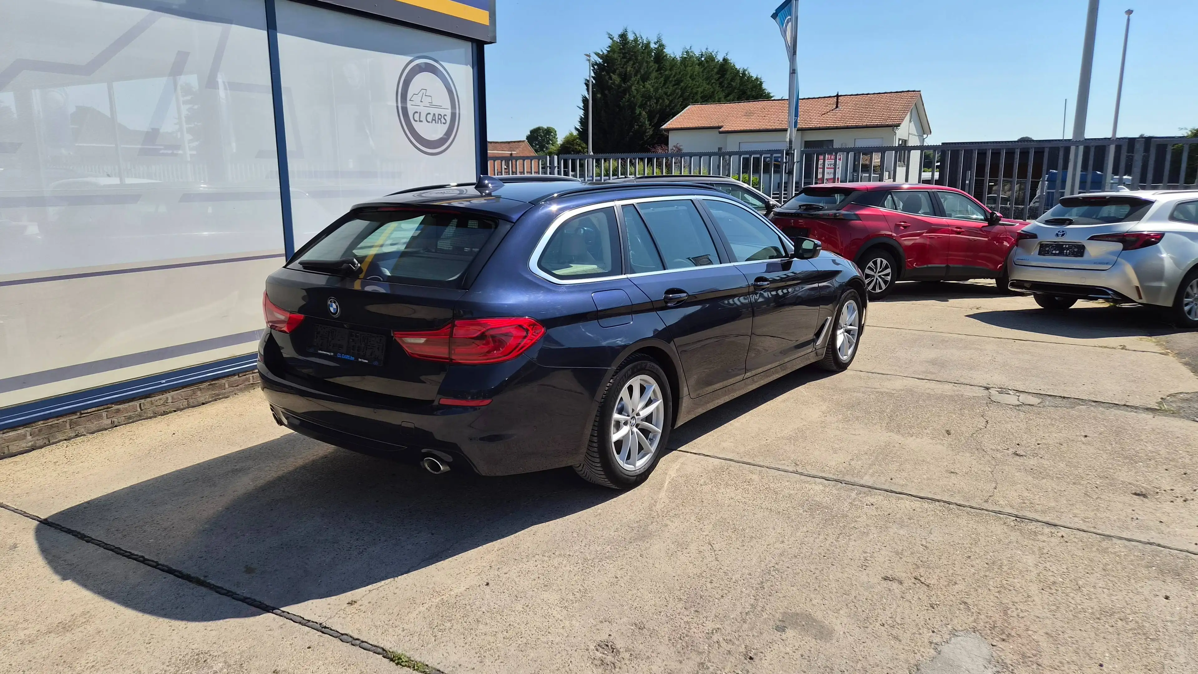 BMW 518 Touring 518 dA/NaviProf/Leder/Cam/Panodak/ — photo 3