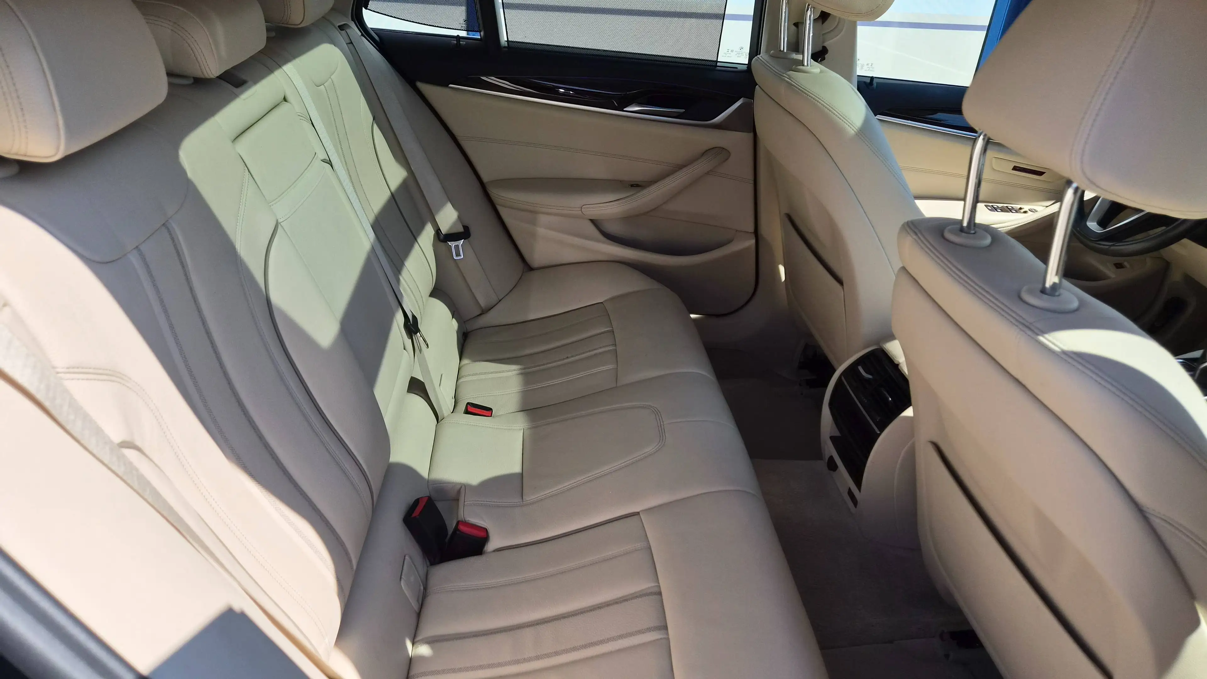BMW 518 Touring 518 dA/NaviProf/Leder/Cam/Panodak/ — photo 9