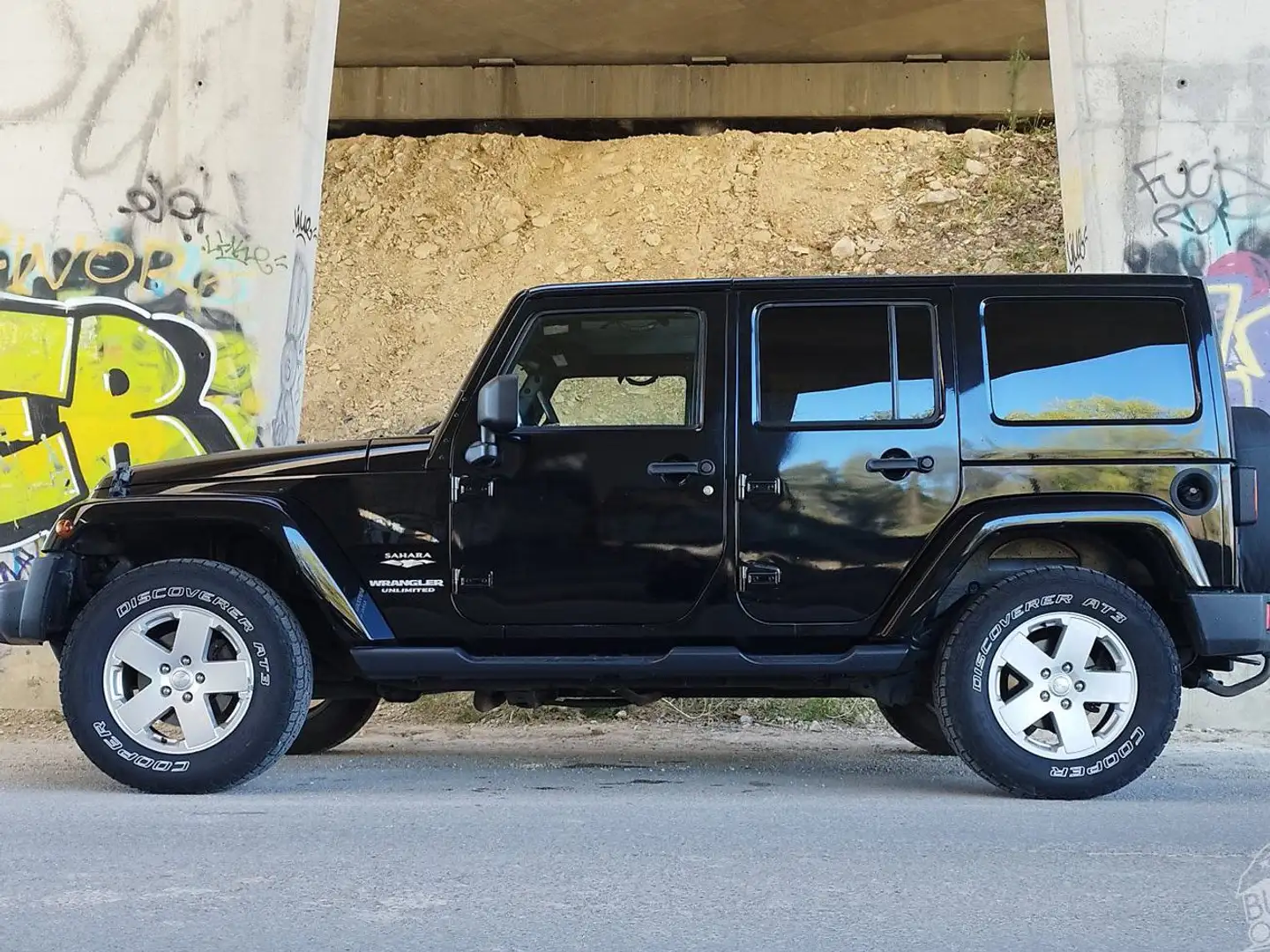 Jeep Wrangler 2.8 CRD 200 Unlimited Rubicon A Siyah - 1