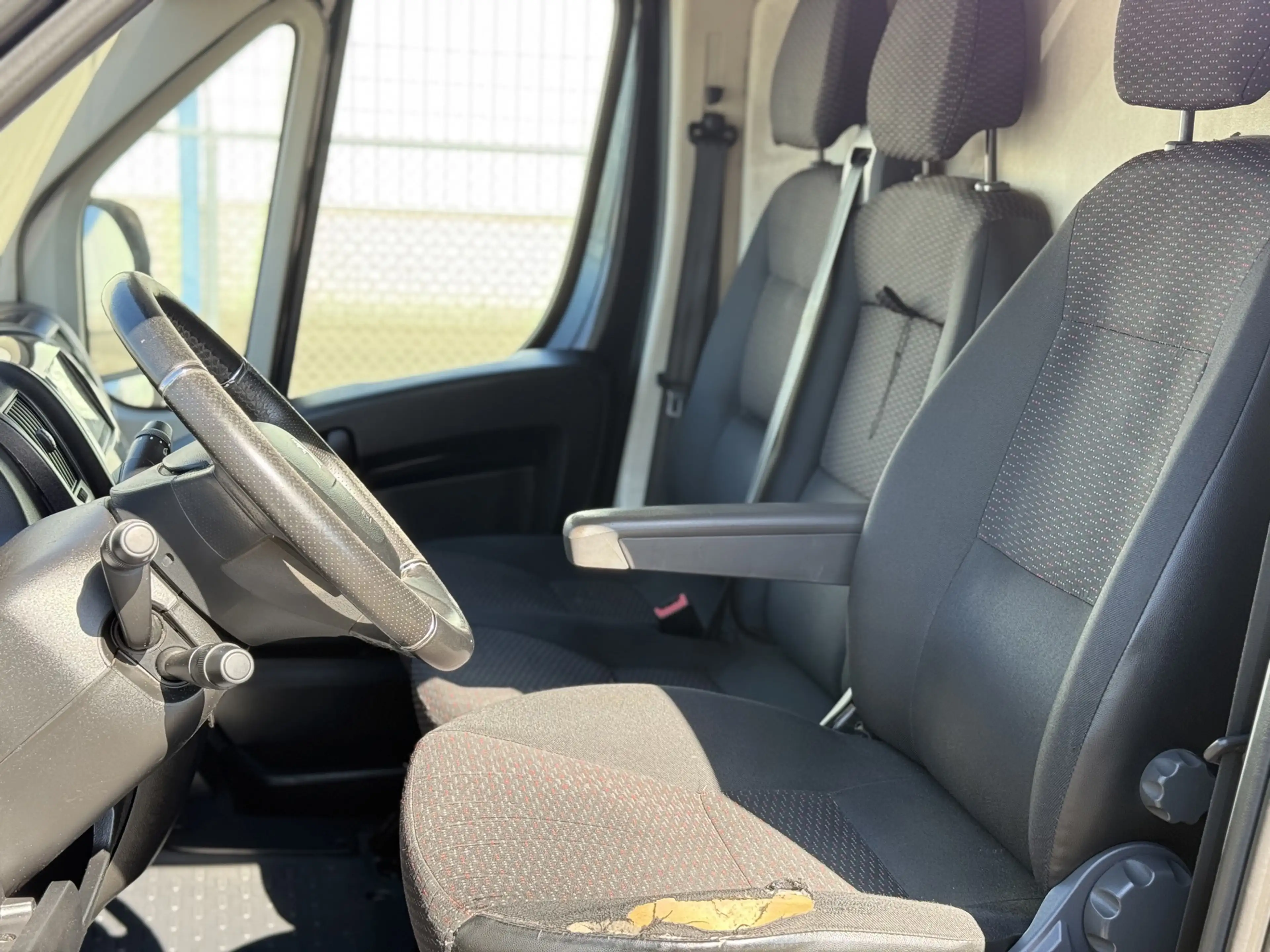 Peugeot Boxer 335 2.2 BlueHDi 165 L2H2 Premium Airco Cruise Came — photo 11