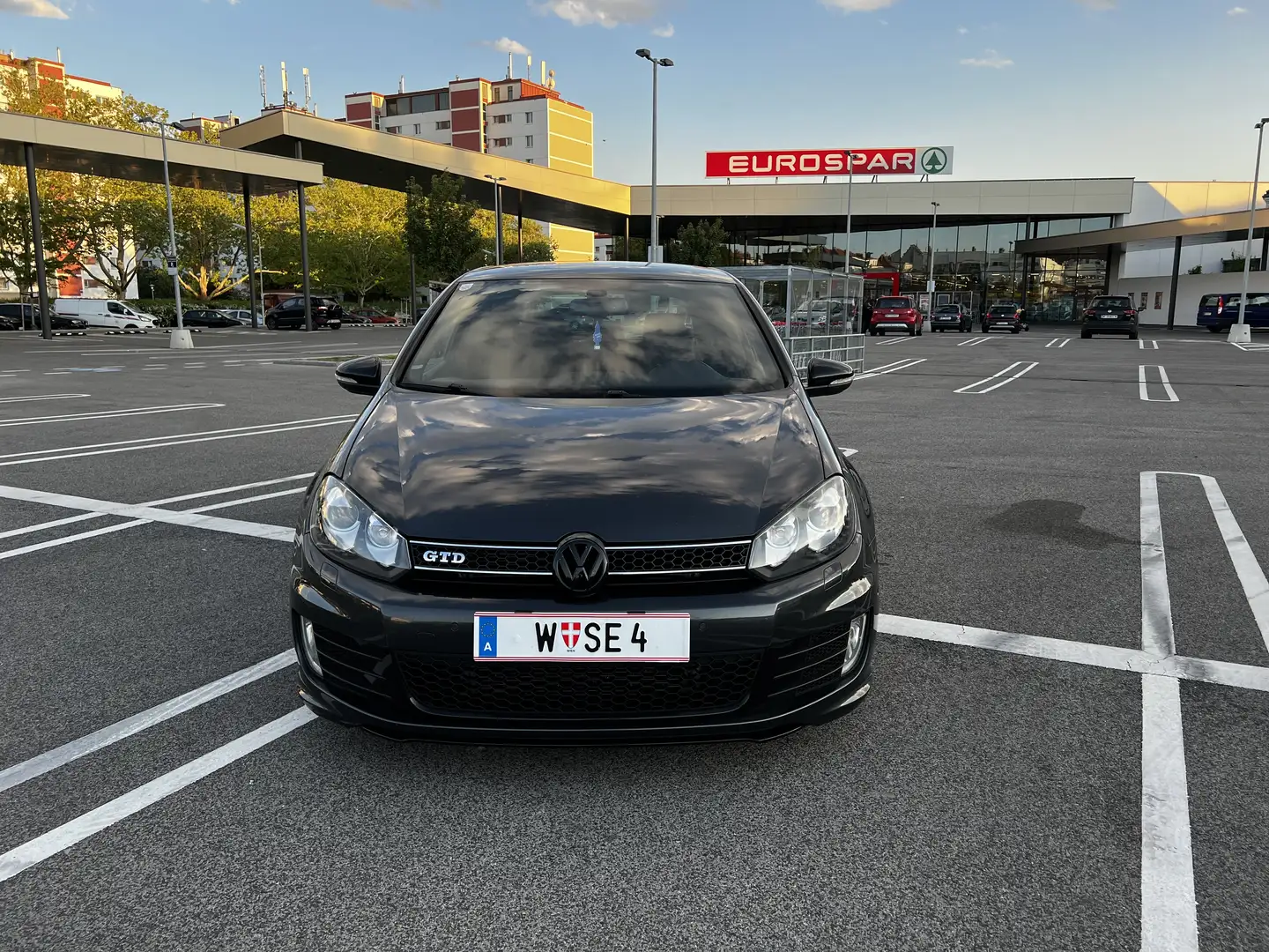 Volkswagen Golf GTD 2,0 TDI DPF DSG - 2