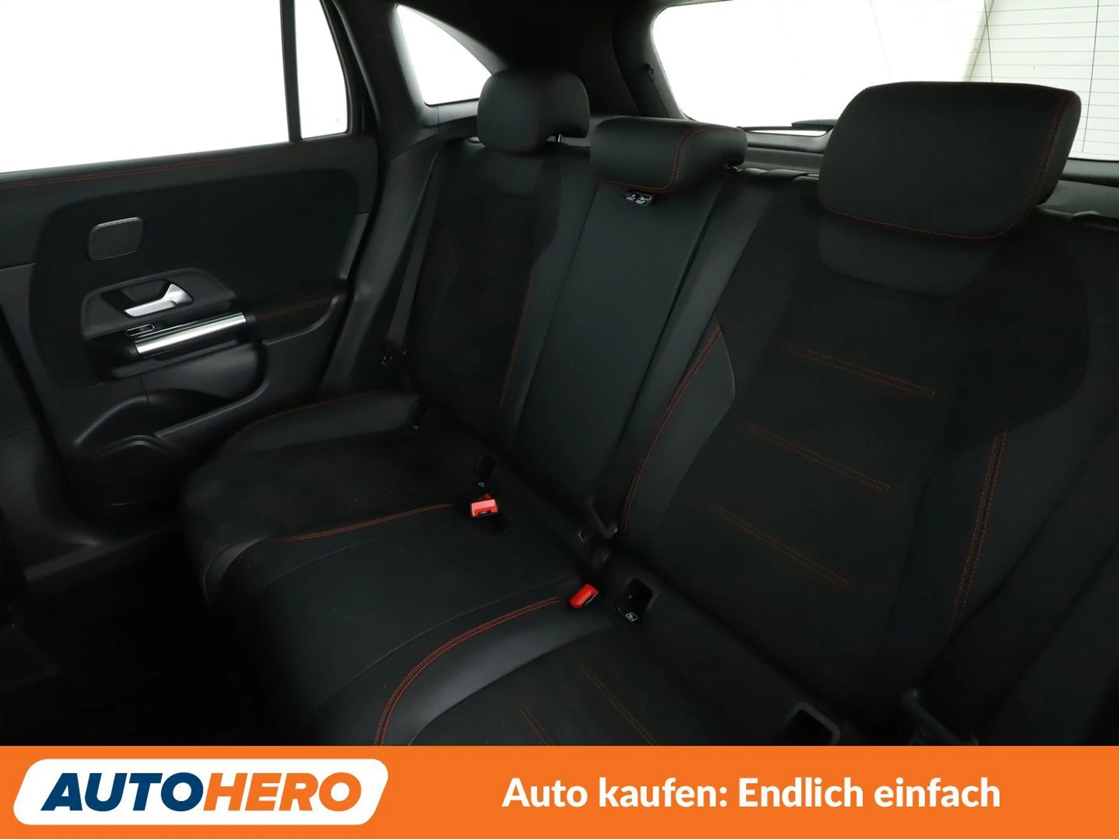 Mercedes-Benz GLA 35 AMG AMG 4Matic Aut.*LED*NAVI*TEMPO*CAM*PDC*SHZ*KLIMA* — photo 15