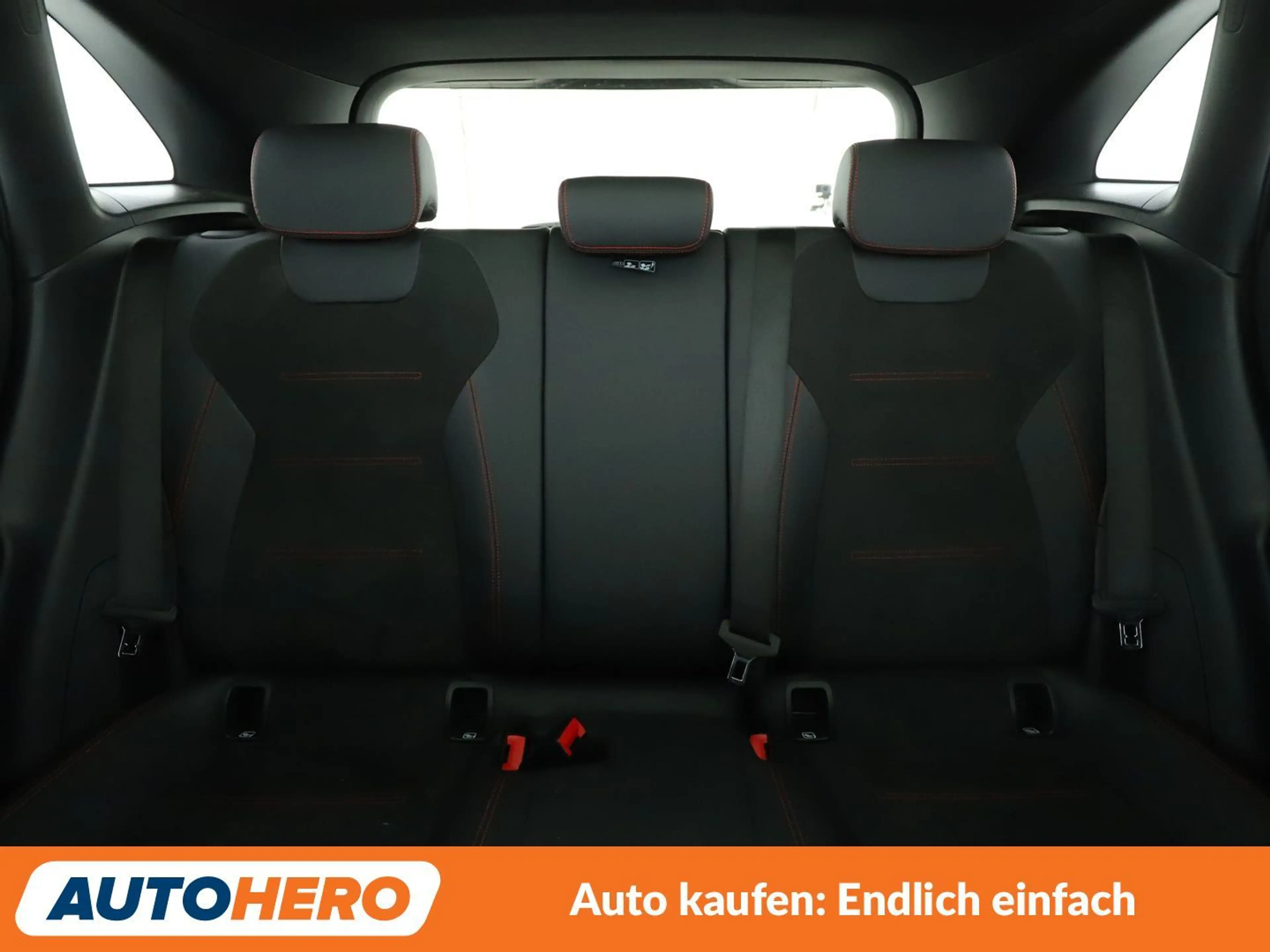 Mercedes-Benz GLA 35 AMG AMG 4Matic Aut.*LED*NAVI*TEMPO*CAM*PDC*SHZ*KLIMA* — photo 14