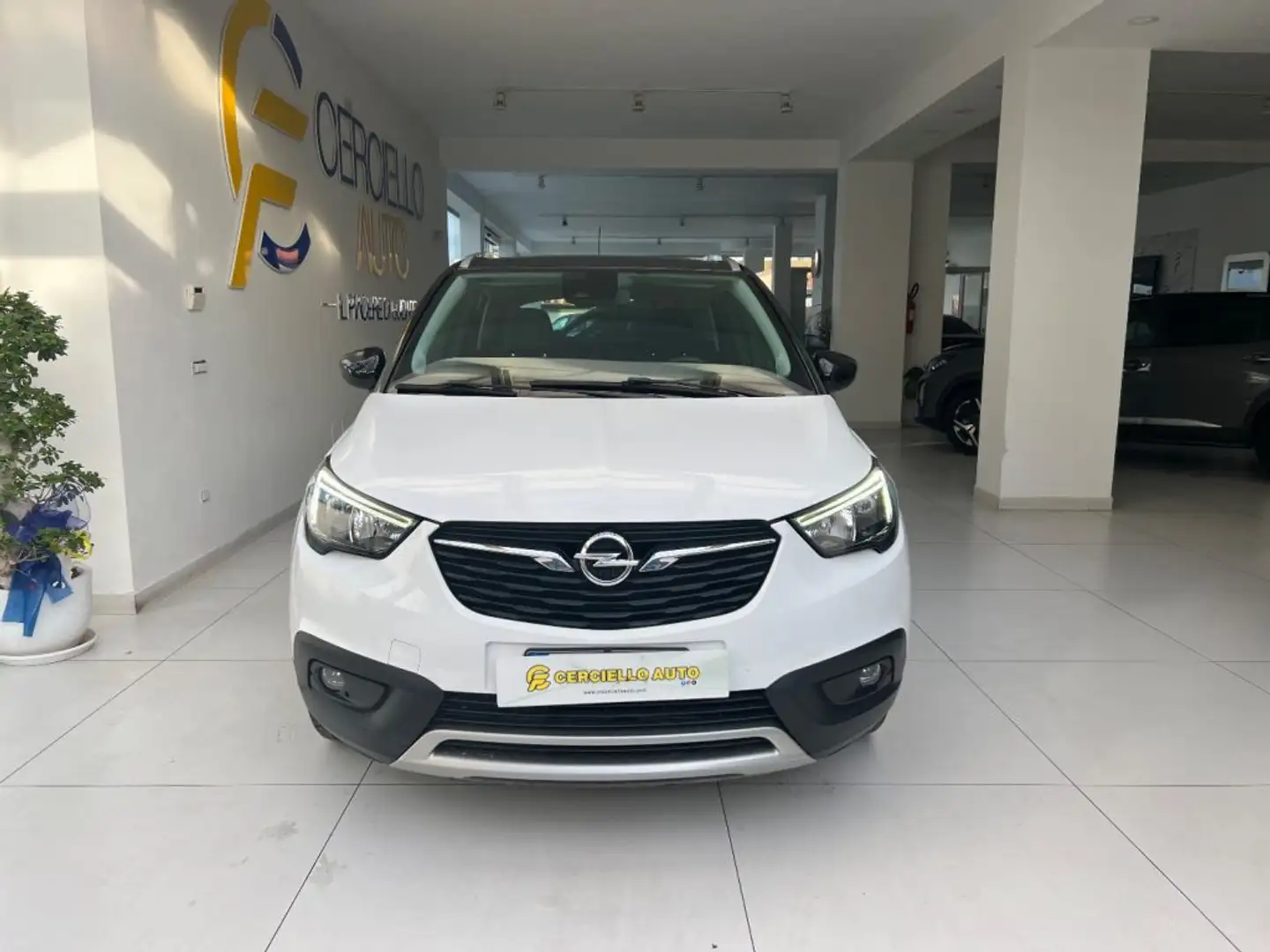 Opel Crossland X 1.2 12V 120 Anniversary tua da €119,00 Bianco - 2