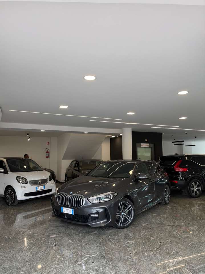 BMW 116 116d 5p. Msport