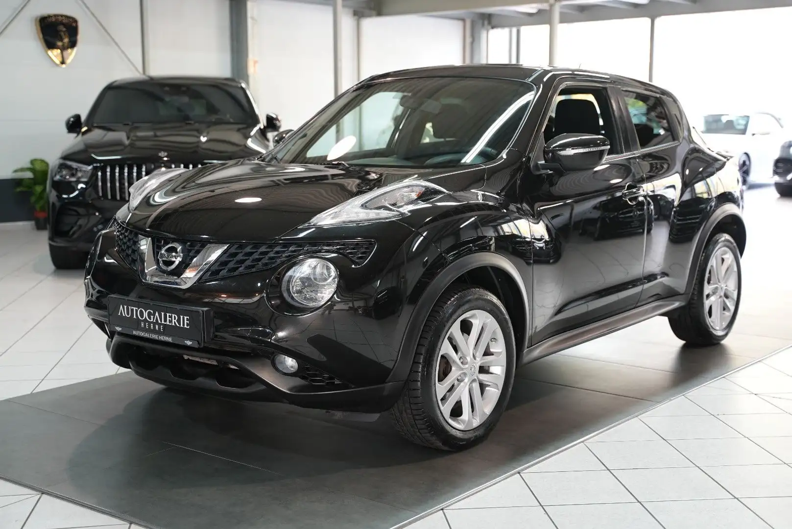 Nissan Juke Acenta*PANORAMAGLASDACH*KLIMA*1.HAND Schwarz - 1