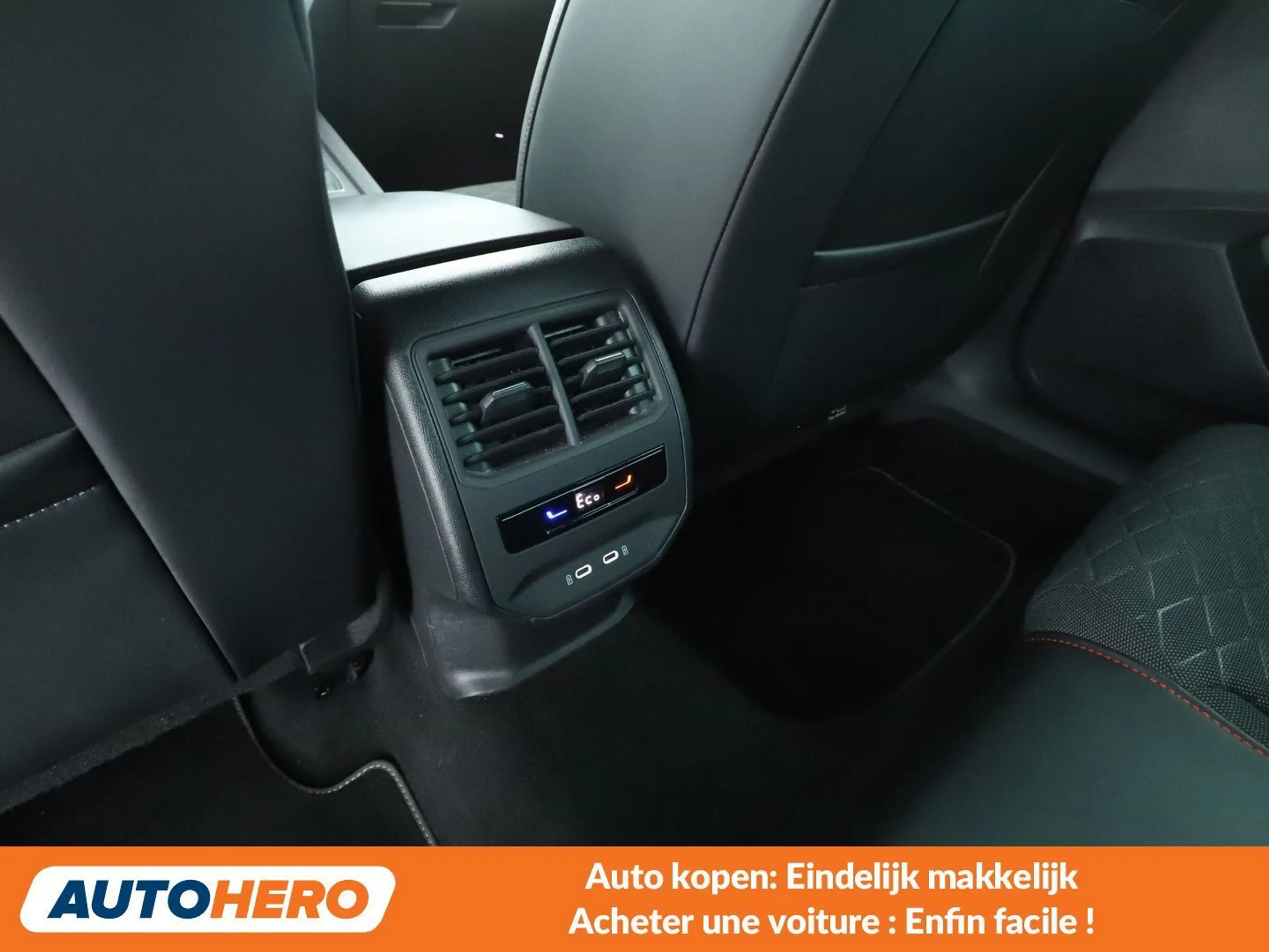 SEAT Leon e-Hybrid 1.4 TSI e-HYBRID FR — photo 14