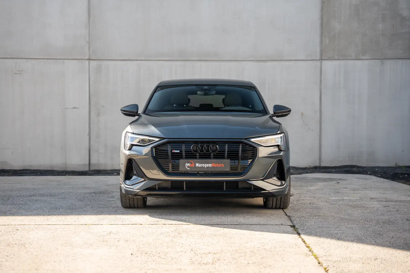 Audi e-tron 95 kWh 55 2x S-line Distance Ctrl Black Pack Gris - 2