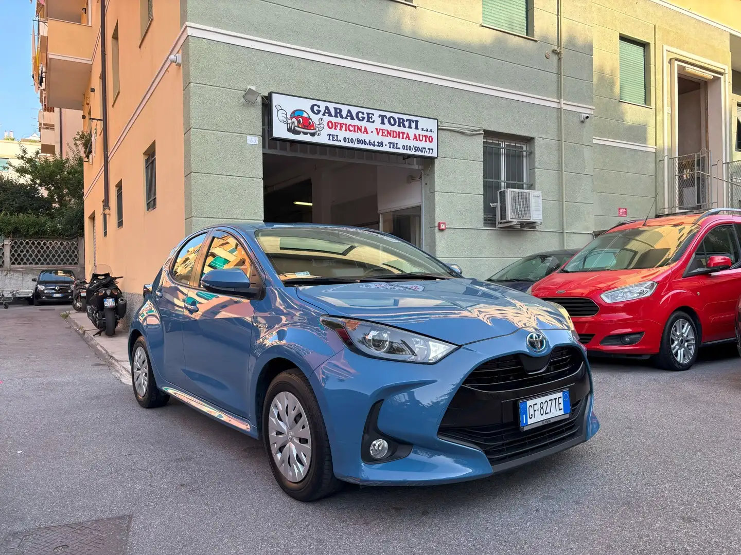 Toyota Yaris 1.5 Hybrid 5 porte Active PREZZO REALE SENZA VINCO Bleu - 1