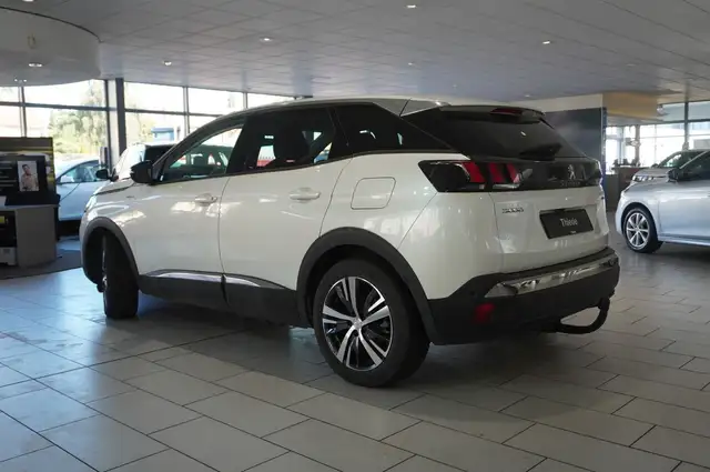 Peugeot 3008 view 11