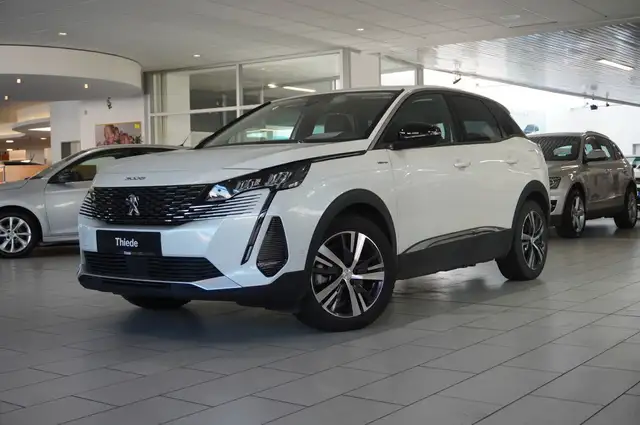 Peugeot 3008 view 3