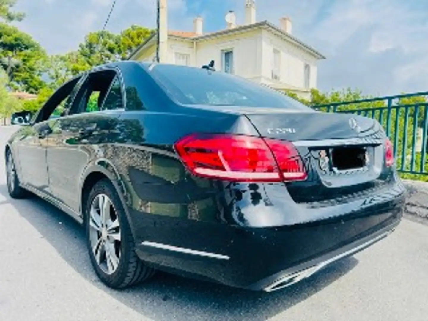 Mercedes-Benz E 220 Classe 9G-TRONIC BlueTEC Executive A - 2