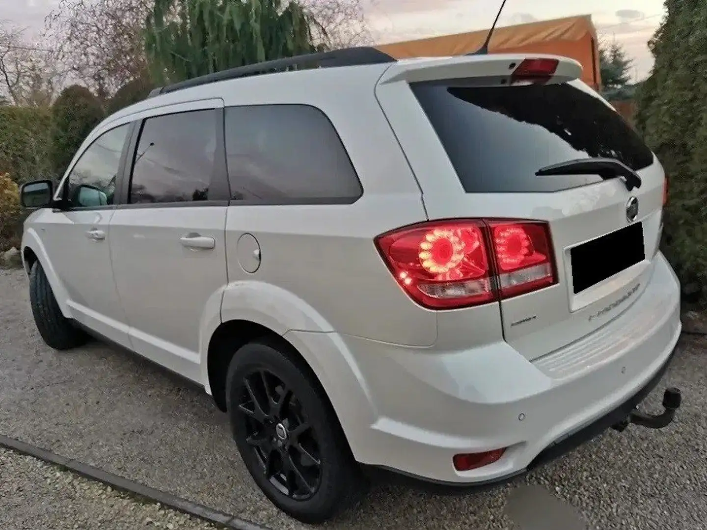 Fiat Freemont Freemont 2.0 Multijet 16V DPF Automatik AllradBlac Bílá - 2