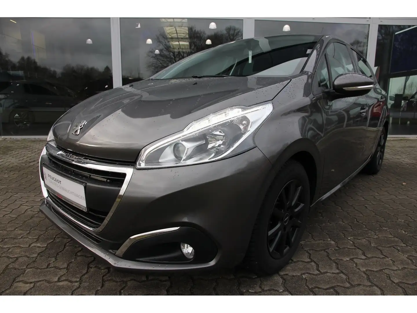 Peugeot 208 Active PT 82 Grau - 2