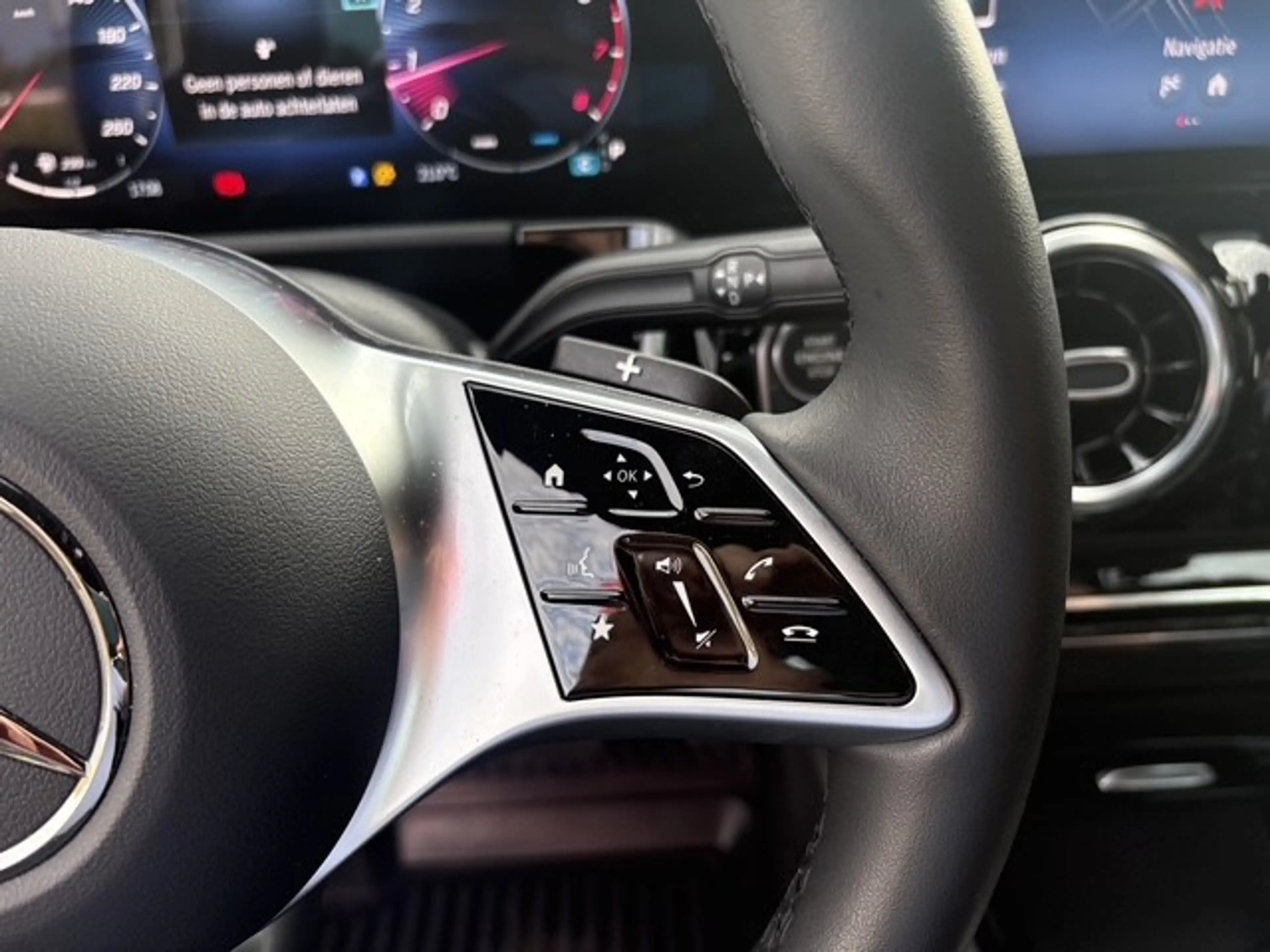 Mercedes-Benz B 200 Luxury Line | Navi | Digital Dashbord | Camera | 9 — photo 16