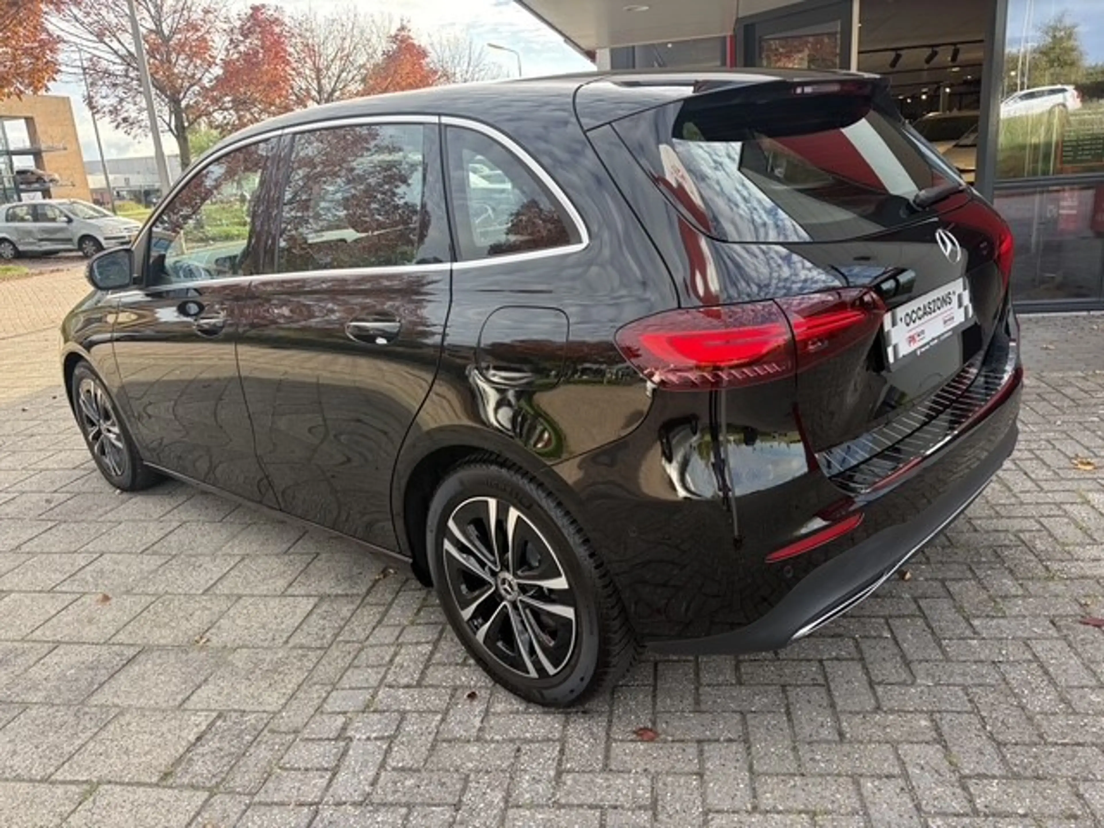Mercedes-Benz B 200 Luxury Line | Navi | Digital Dashbord | Camera | 9 — photo 2