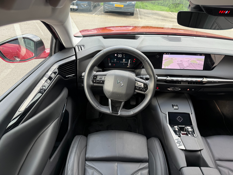 DS Automobiles DS 4 CROSS 1.5 B-HDI 130 EAT8 RIVOLI — photo 4