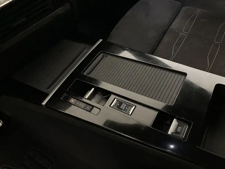Opel Astra 2023, foto 11