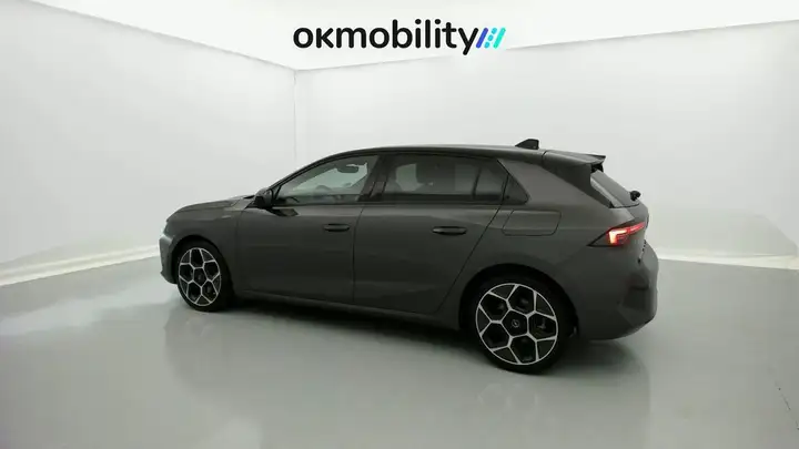 Opel Astra 2023, foto 6