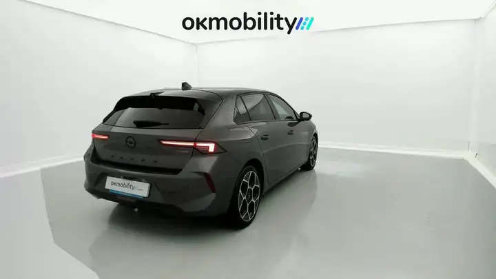Opel Astra 2023, foto 9